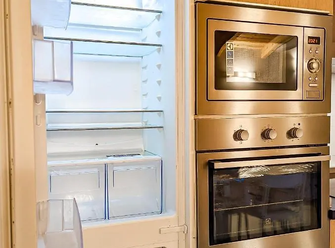 Πανσιόν Ardizio 43 Πέζαρο